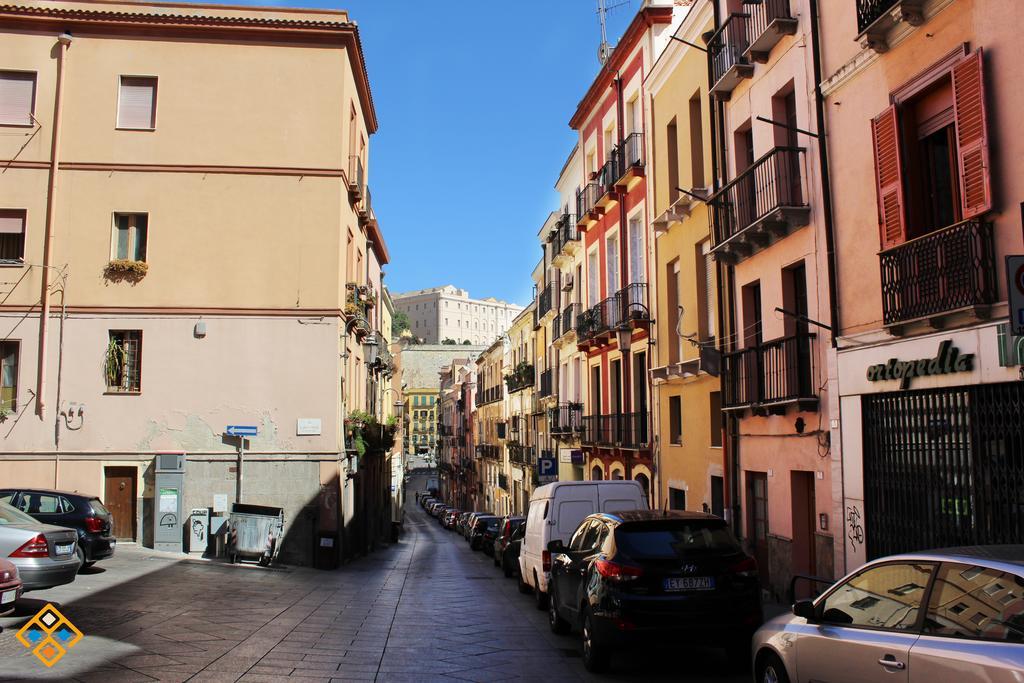 カリアリTorre Dello Speroneアパートメント エクステリア 写真